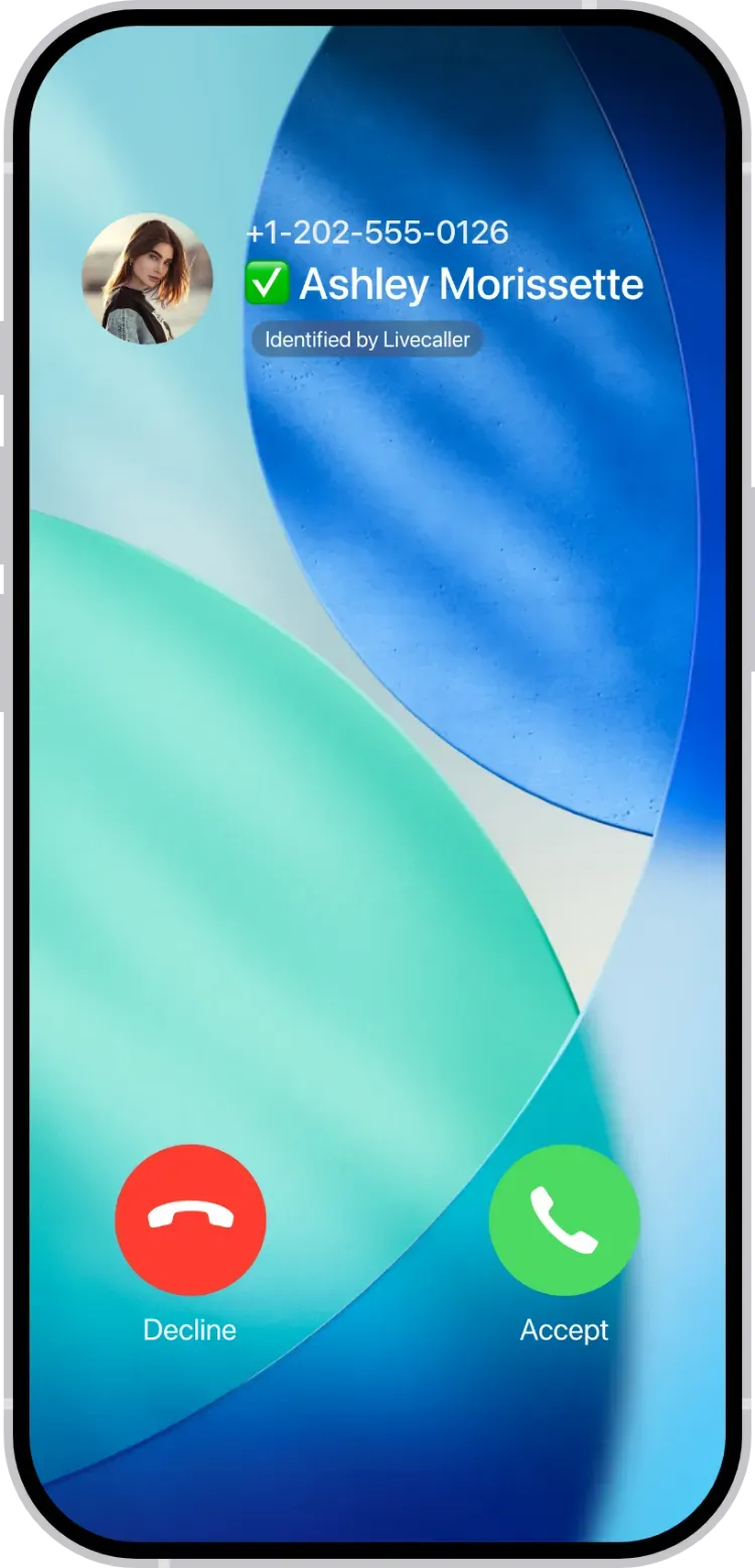 iPhone screen showing an incoming call with Livecaller displaying the caller’s name and photo in real time